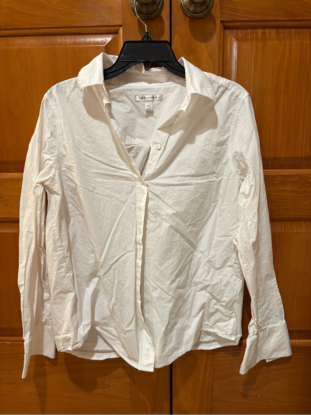 Banana Republic White Collared Button-Down Shirt